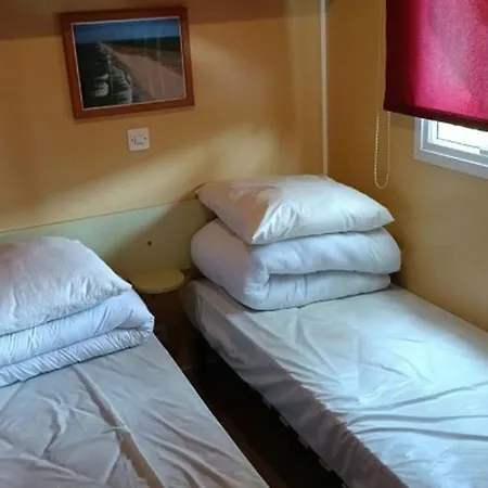 مكان تخييم Mobil-home Avec Terrasse - 2 Pers. - Api-1-52-1995 *