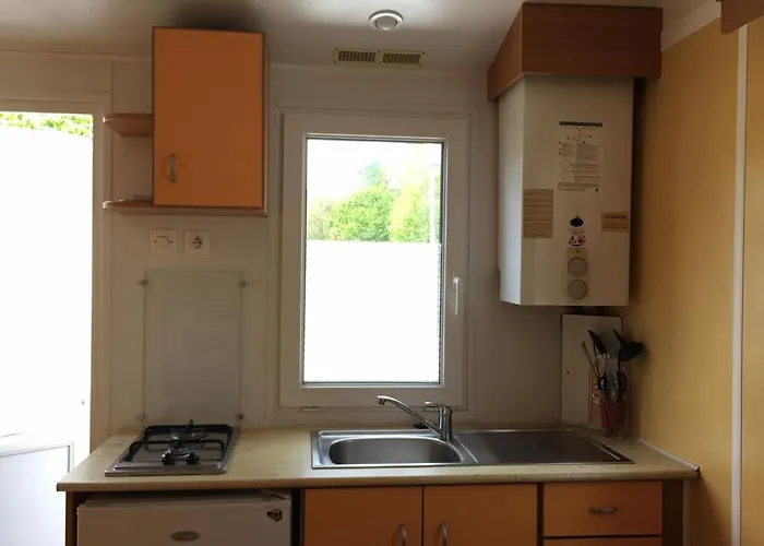 Mobil-home Avec Terrasse - 2 Pers. - Api-1-52-1995 Camping Thiviers